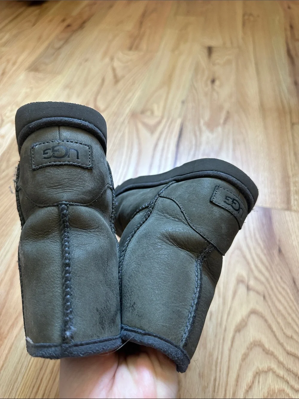 UGG Short Shearling Boots - Charcoal Gray